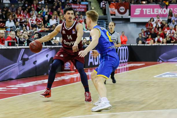 虽然对安东 虽然对安东