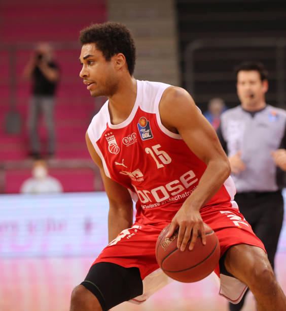 度迅猛的阿 度迅猛的阿