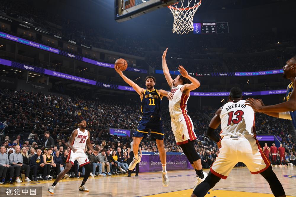 表现迅速崭 表现迅速崭